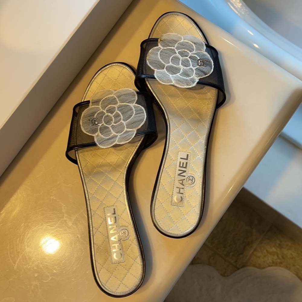 Chanel Camelia Slides Sandals 37 7  Super Nice!